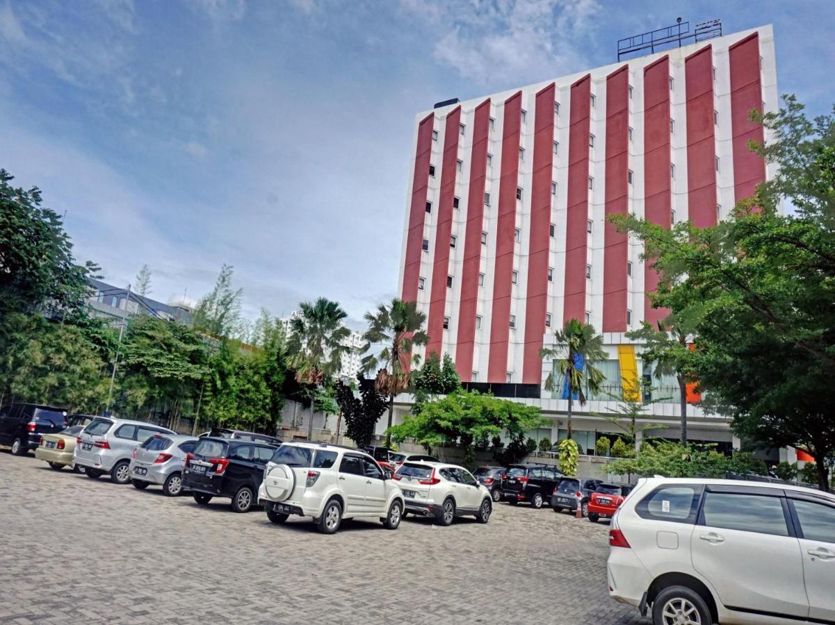 ג'קרטה Townhouse Oak Jp Hotel מראה חיצוני תמונה