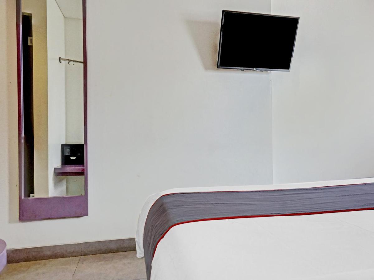 ג'קרטה Townhouse Oak Jp Hotel מראה חיצוני תמונה