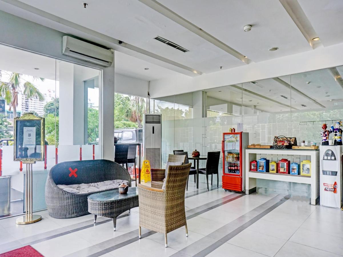 ג'קרטה Townhouse Oak Jp Hotel מראה חיצוני תמונה