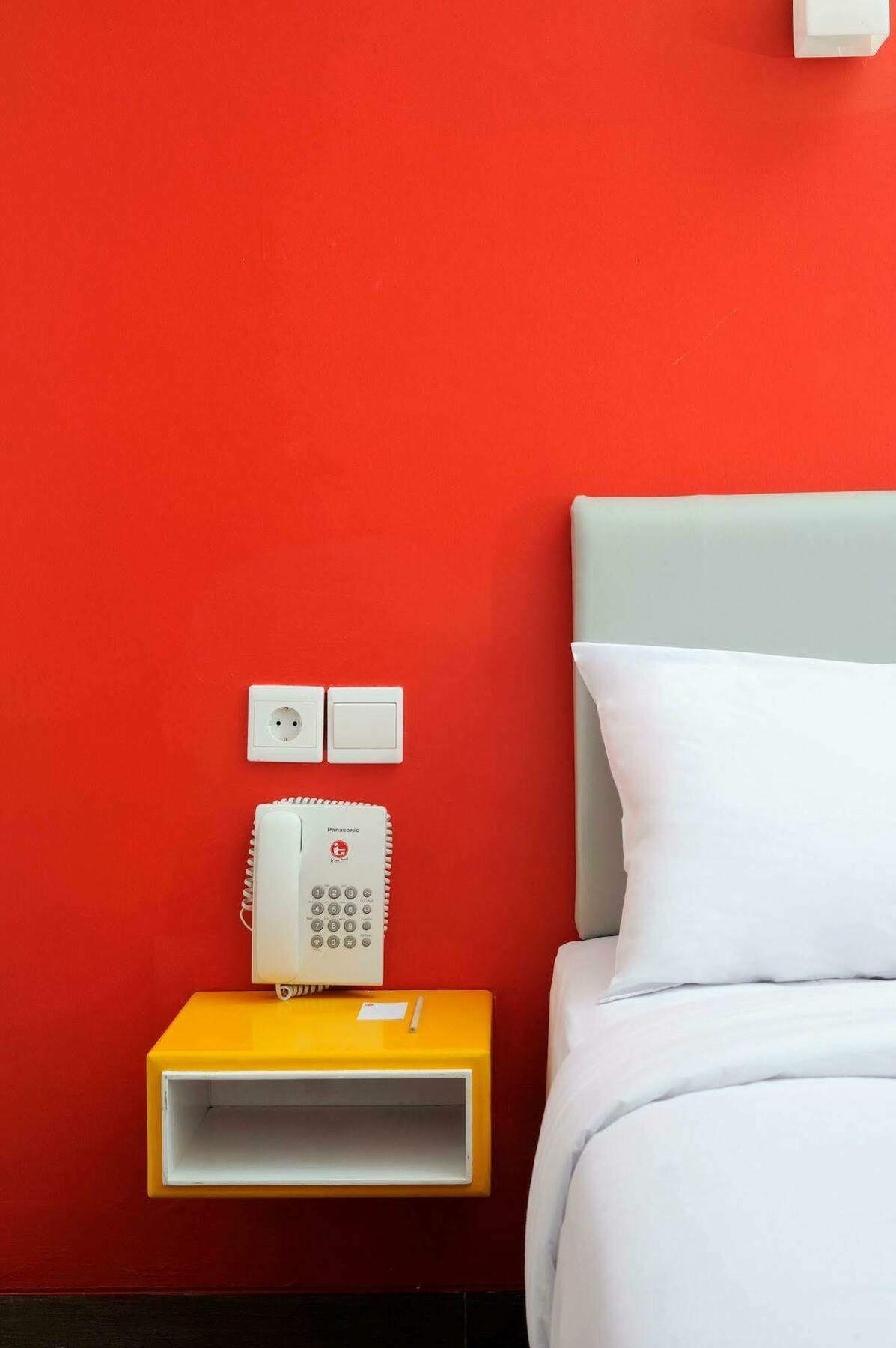 ג'קרטה Townhouse Oak Jp Hotel מראה חיצוני תמונה