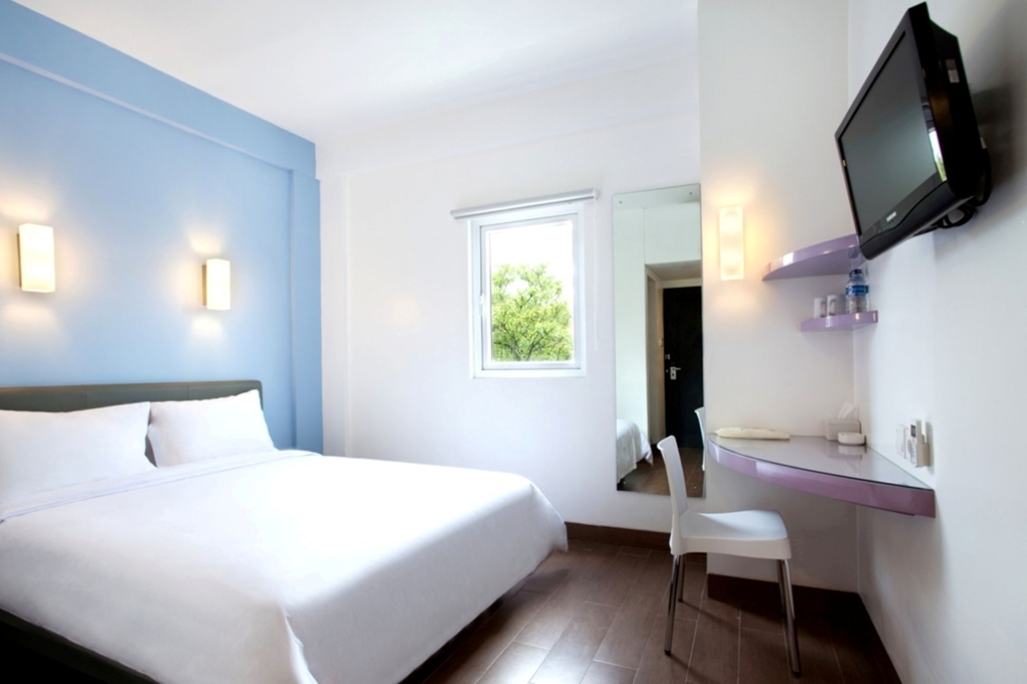 ג'קרטה Townhouse Oak Jp Hotel מראה חיצוני תמונה